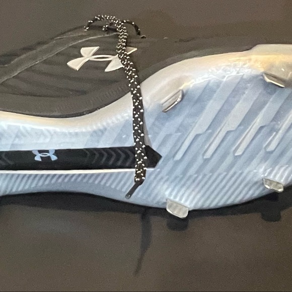 NEW Under Armour Men's UA Yard Low ST Baseball Cleats - Black- 3021711-002 - Picture 8 of 8